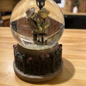 Kim Anderson’s Forever Young Snow Globe/Music Box “Can’t Take My Eyes Off You”